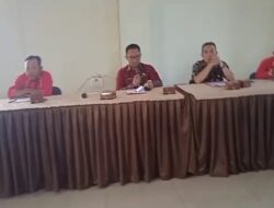 Rapat di Kantor Camat Tanjung Senang Terkait Pengusiran Panti Asuhan Darusalam Diduga Pelaku ada APH RT-15 dan Warganya