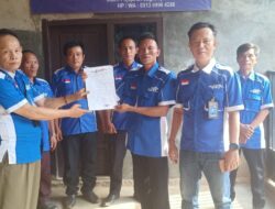 Ketua Umum LSM GALAK Provinsi Lampung Menyerahkan SK Korwil Lampung Utara