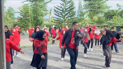 TPD dan Relawan Ganjar Mahfud Lampung Gelar Senam Sehat Bersama Ibu-Ibu di Wai Lubuk