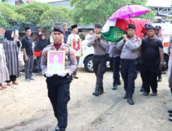 Polres Tulang Bawang Gelar Upacara Pemakaman AKP (Purn) Dwi Cahyono