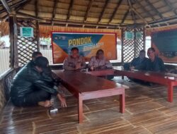 Kasad Binmas Polres Pesibar Menampung keluh kesah Masyarakat di Pondok Curhat