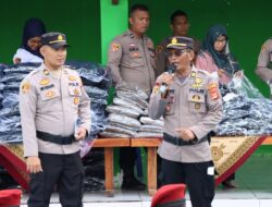 Polres Tulang Bawang Bagikan Kaporlap Kepada Ratusan Personel Yang Terlibat Pam TPS