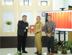 Pemprov Lampung Hibahkan Meja Laboratorium Berstandar Internasional ke Universitas Lampung