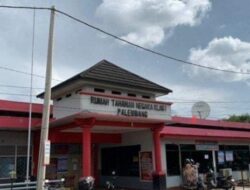 Diduga Warga Binaan Rutan Pakjo Palembang Bebas Menggunakan Handphone