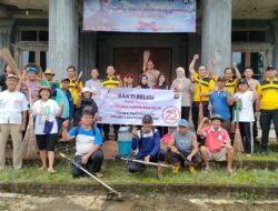 Polisi Datangi Masjid Baitun Nur: Bhaksos Kebersihan.