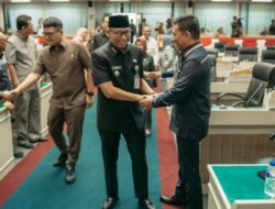 Gubernur Sampaikan Tanggapan 3 Raperda, Tekankan Regulasi Harus Jadi Solusi bagi Masyarakat