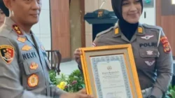 Kado HUT Polwan ke-78, AKP Septiana Raih Penghargaan Asesor Sertifikasi BPKB