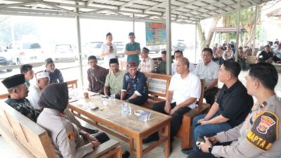 Kasus Kades Ogan Jaya Makin Panas, 30 Warga Sambangi Polres Lampura